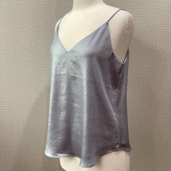 NWT Express Silver Sleeveless Evening Cami Top sz M Metallic Grey - Picture 3 of 6